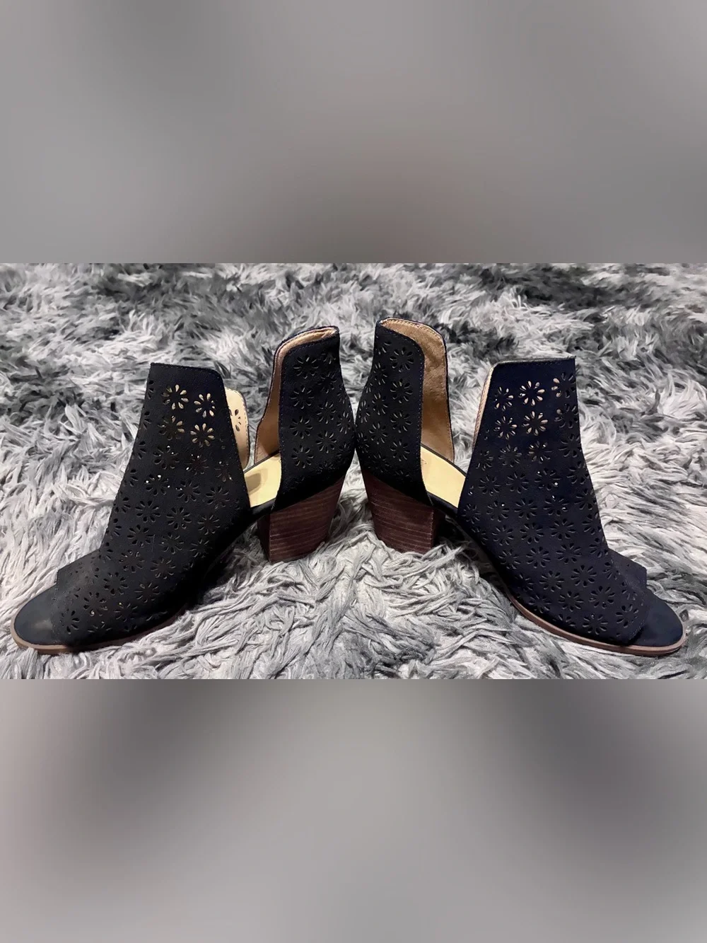 Crown & Ivy Navy Blue Booties